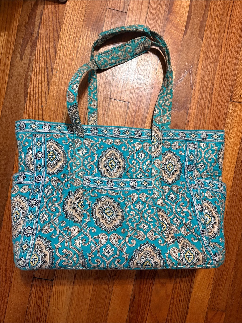 Totally Turq Retired Vera Bradley bag